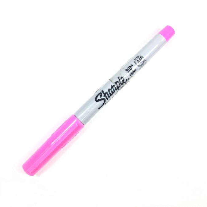 ปากกามาร์คเกอร์ [Sharpie] Ultra Fine Point Pink